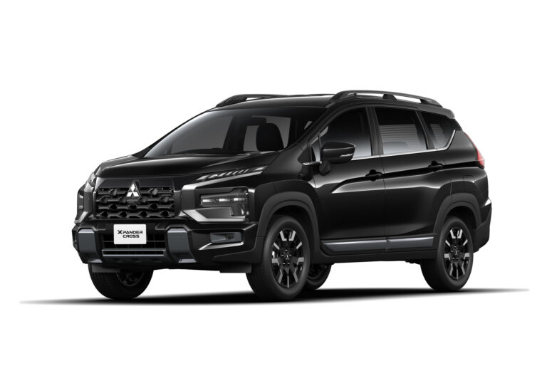26my-xs-exterior-front-left-rhd-x37-f