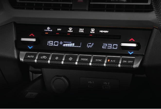 Dual Zone Auto Climate Control dengan nanoe™X